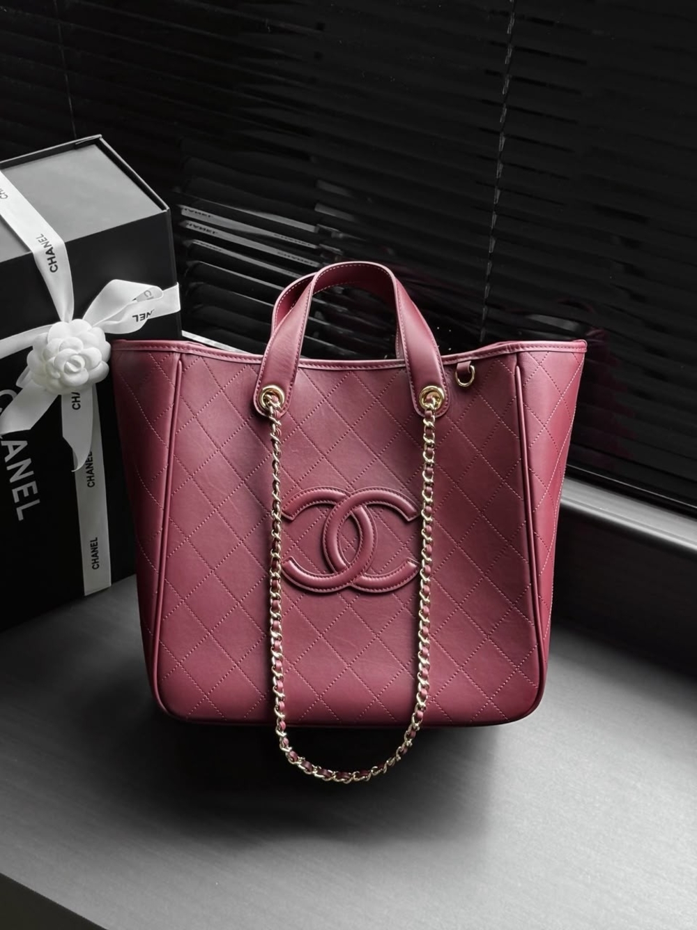 CHANEL Quilted Leather Tote in Dusty Rose with Gold Chain
